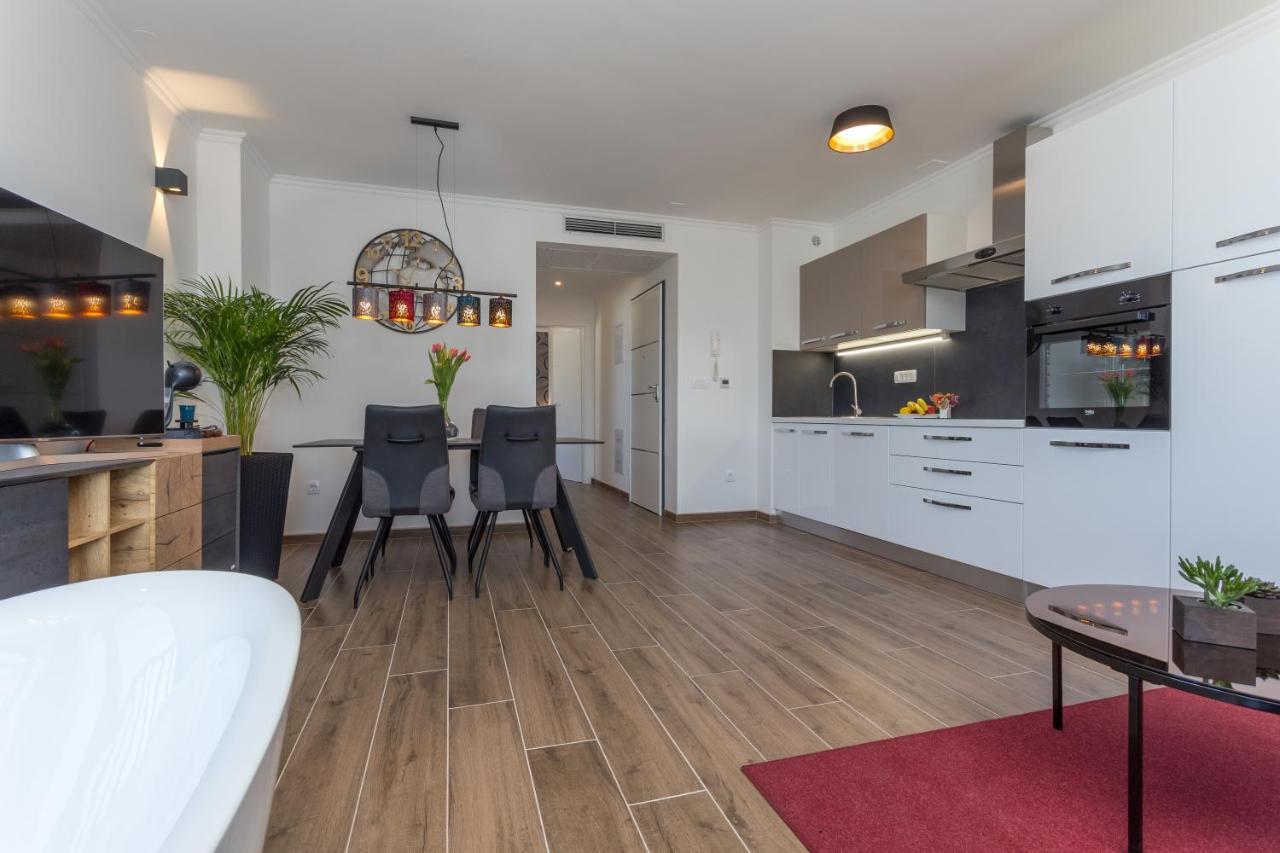 Apartmán Pleasure Bol Exteriér fotografie